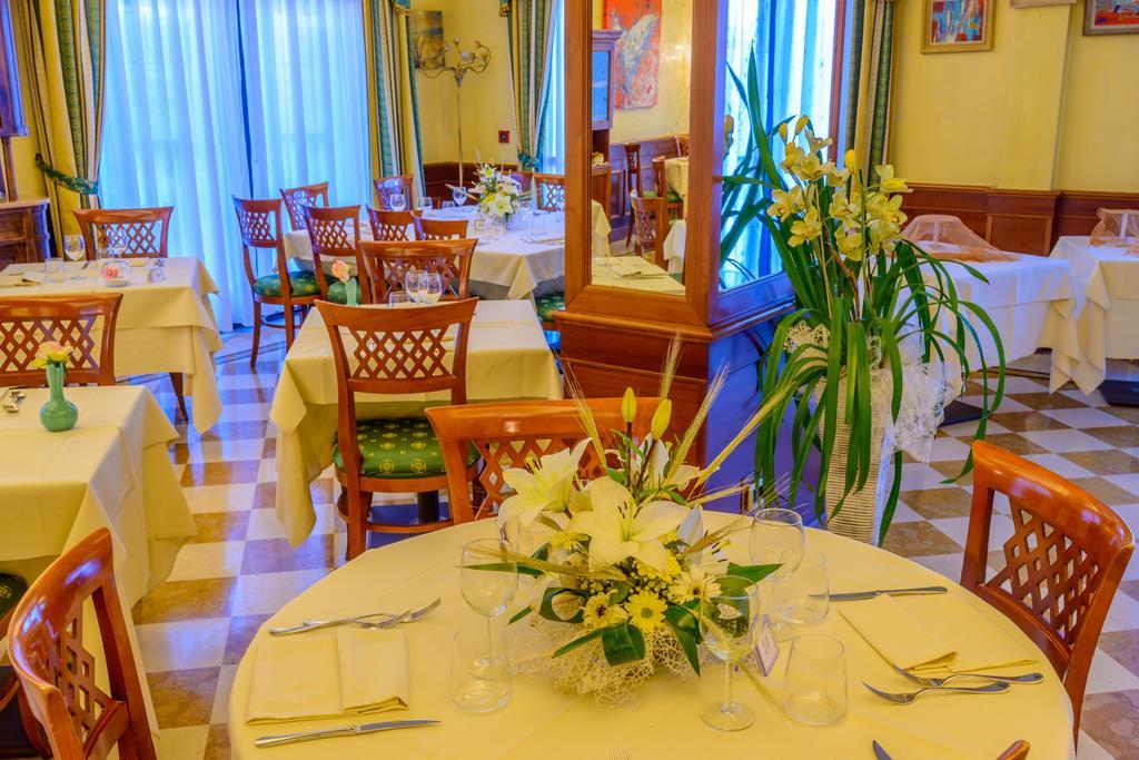 Park Hotel Ai Pini & Restaurant Ai Pini Mestre Exterior photo