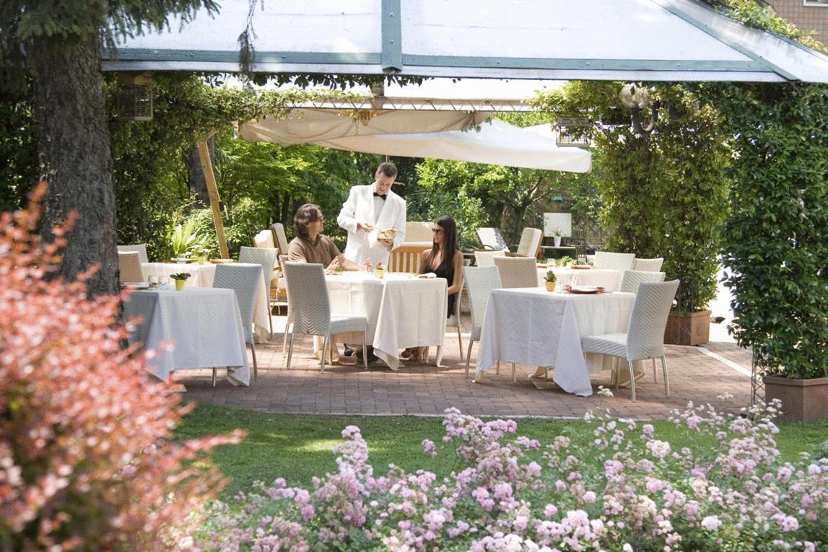 Park Hotel Ai Pini & Restaurant Ai Pini Mestre Exterior photo