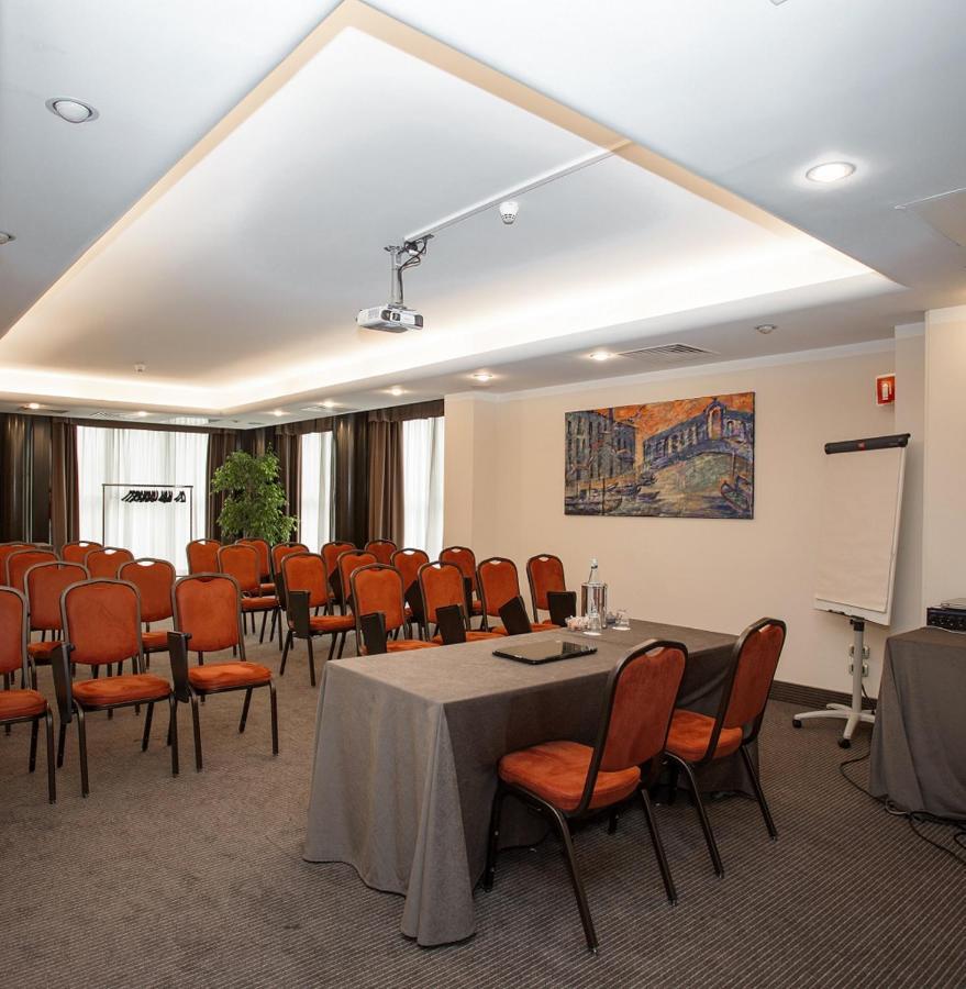 Park Hotel Ai Pini & Restaurant Ai Pini Mestre Exterior photo